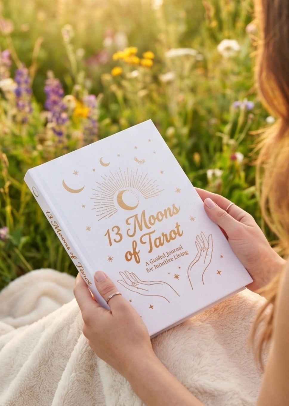 13 Moons of Tarot Journal: A Guided Journal for Intuitive Living